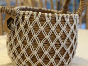 canasto de yute