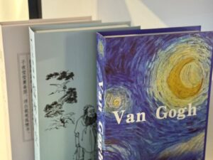 74f78193-cc73-4686-891d-1ac9c33b425a libros deco